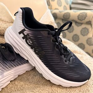 NWOB HOKA ONE ONE Rincon 3 Running Shoe size 9B